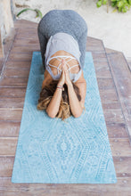 Load image into Gallery viewer, The Combo Yoga MAT | 2-in-1 Mat+Towel - Commuter 1.5mm
